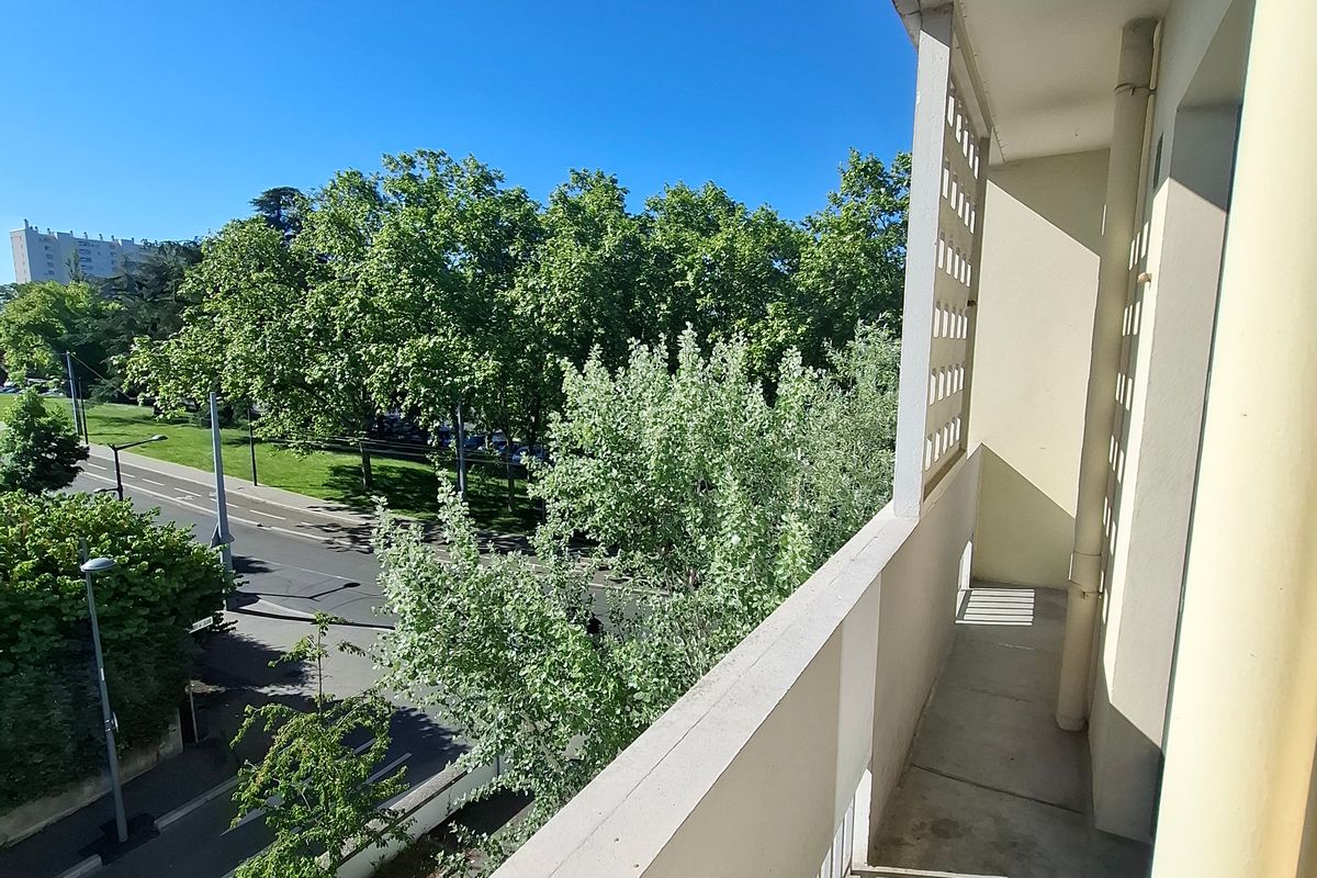 T5 de 90,7 m² Lyon 69009