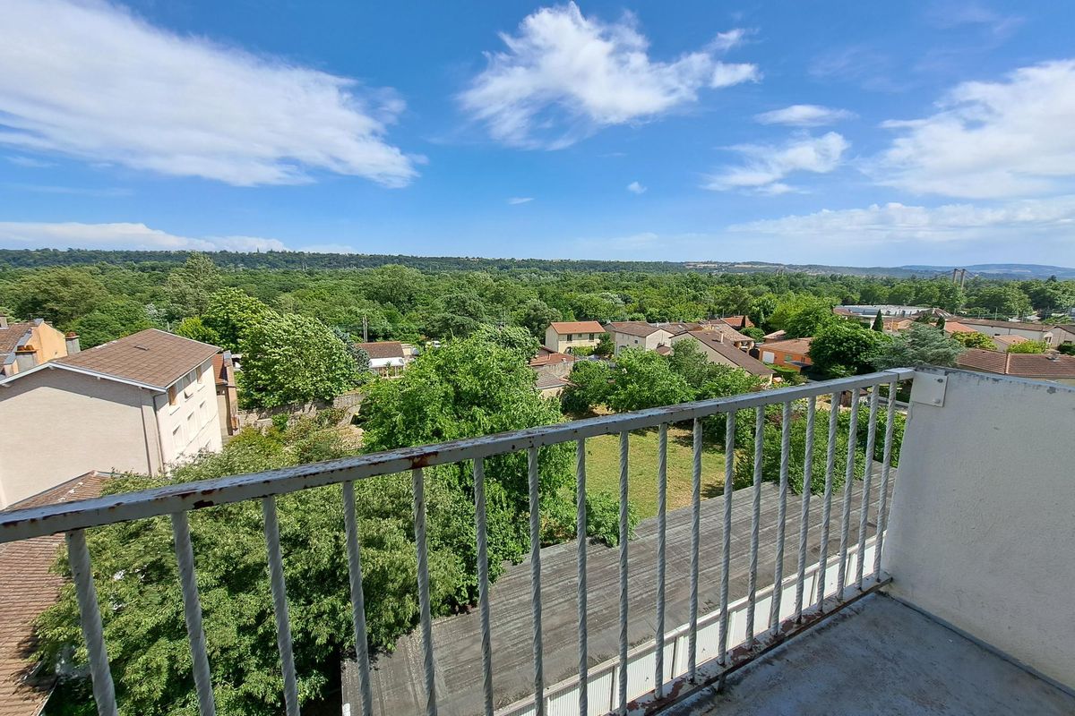 T5 de 92,8 m² à Vernaison